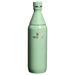 نمای نزدیک دهانه دو تکه بطری آب استنلی مدل All Day Slim