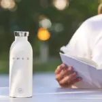 بطری اسمگ Smeg Clima Bottle 500ml در جالیوانی خودرو سواری