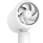 سشوار شیائومی Compact Hair Dryer H101 روی میز آرایش