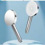 نصب آسان سردوش روی شیلنگ استاندارد حمام
