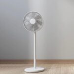 پنکه ایستاده شیائومی مدل Mi Smart Standing Fan 2 Lite در حالت ارتفاع کوتاه