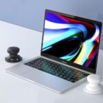 اسپیکر EWA A117 داخل کیف برای حمل آسان