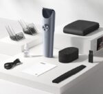 نمای کناری ماشین اصلاح سر Xiaomi روی میز اصلاح