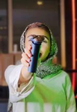 شست‌وشوی سری ماشین اصلاح شیائومی S101 زیر آب شیر