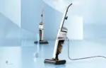 سیستم دوغلتکی جارو برقی Deerma DEM-VX20W در حال تمیز کردن زمین